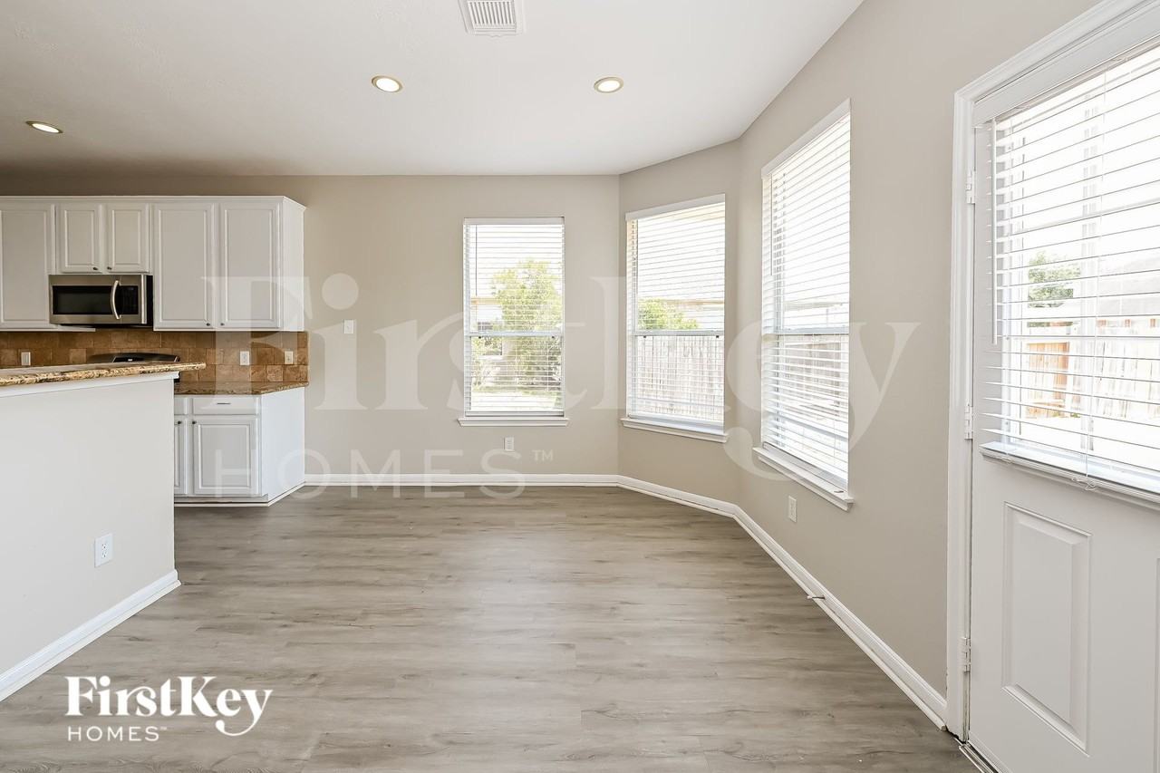 17811 Placid Oak Ct - Photo 6 of 16