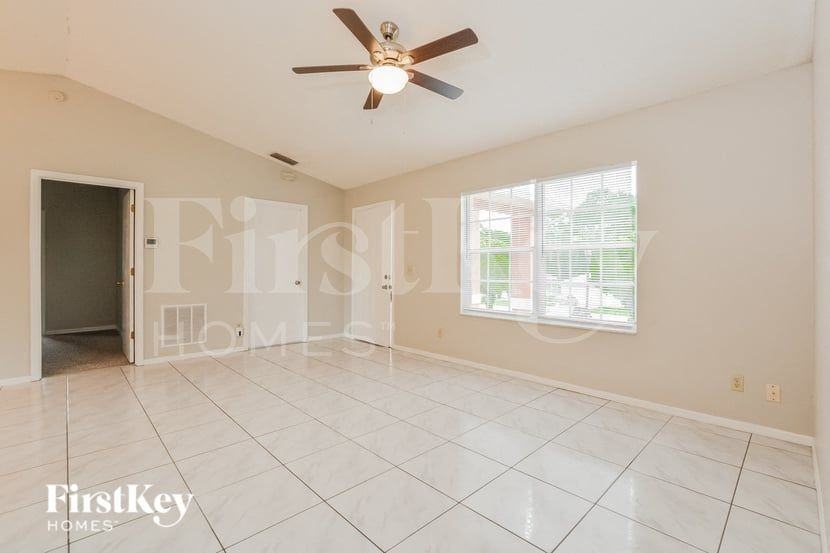 3257 Utah Dr - Photo 2 of 16