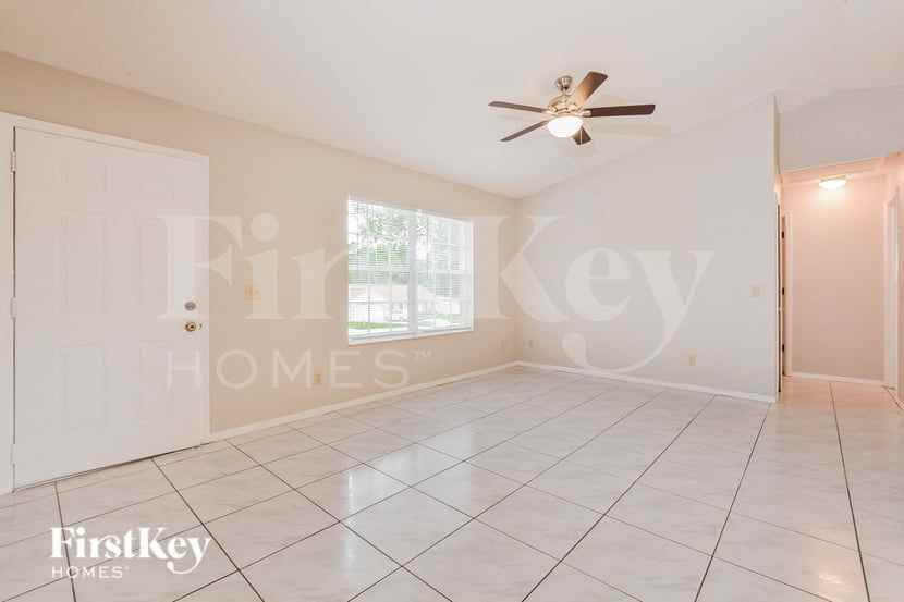 3257 Utah Dr - Photo 3 of 16