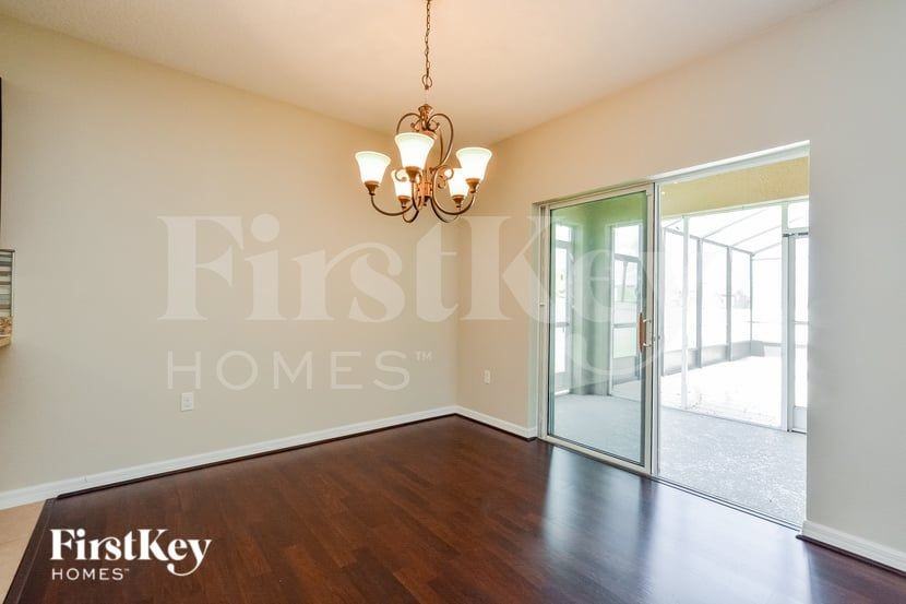 915 Freedom Blvd - Photo 3 of 16
