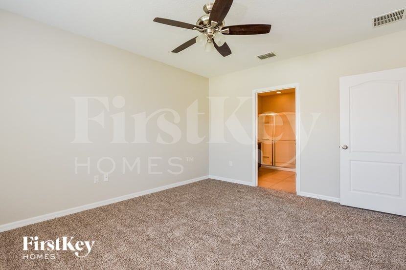 915 Freedom Blvd - Photo 7 of 16