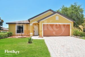 featured image of 932 Fallbrooke Ave