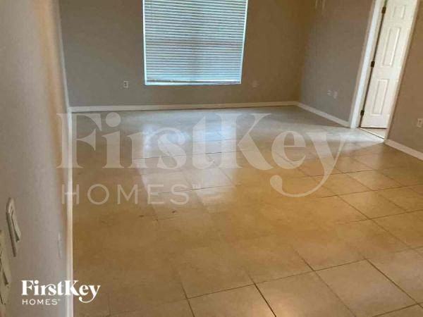 626 Nw 16th Ter - Photo 5 of 11