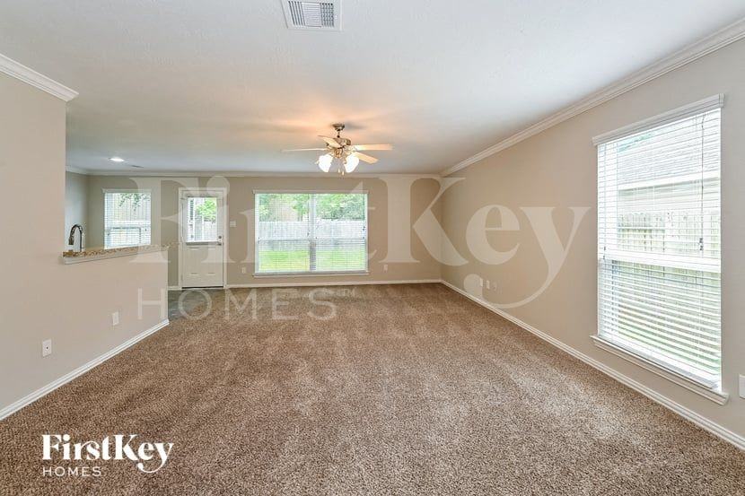 2919 Chaplin Place Dr - Photo 2 of 16