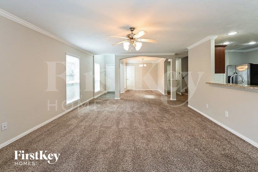 2919 Chaplin Place Dr - Photo 4 of 16