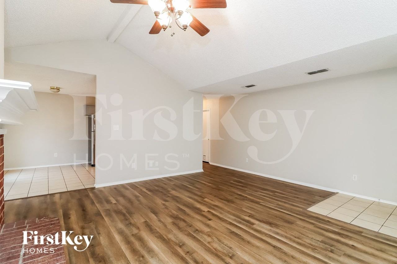 7213 Ashbourne Way - Photo 3 of 16