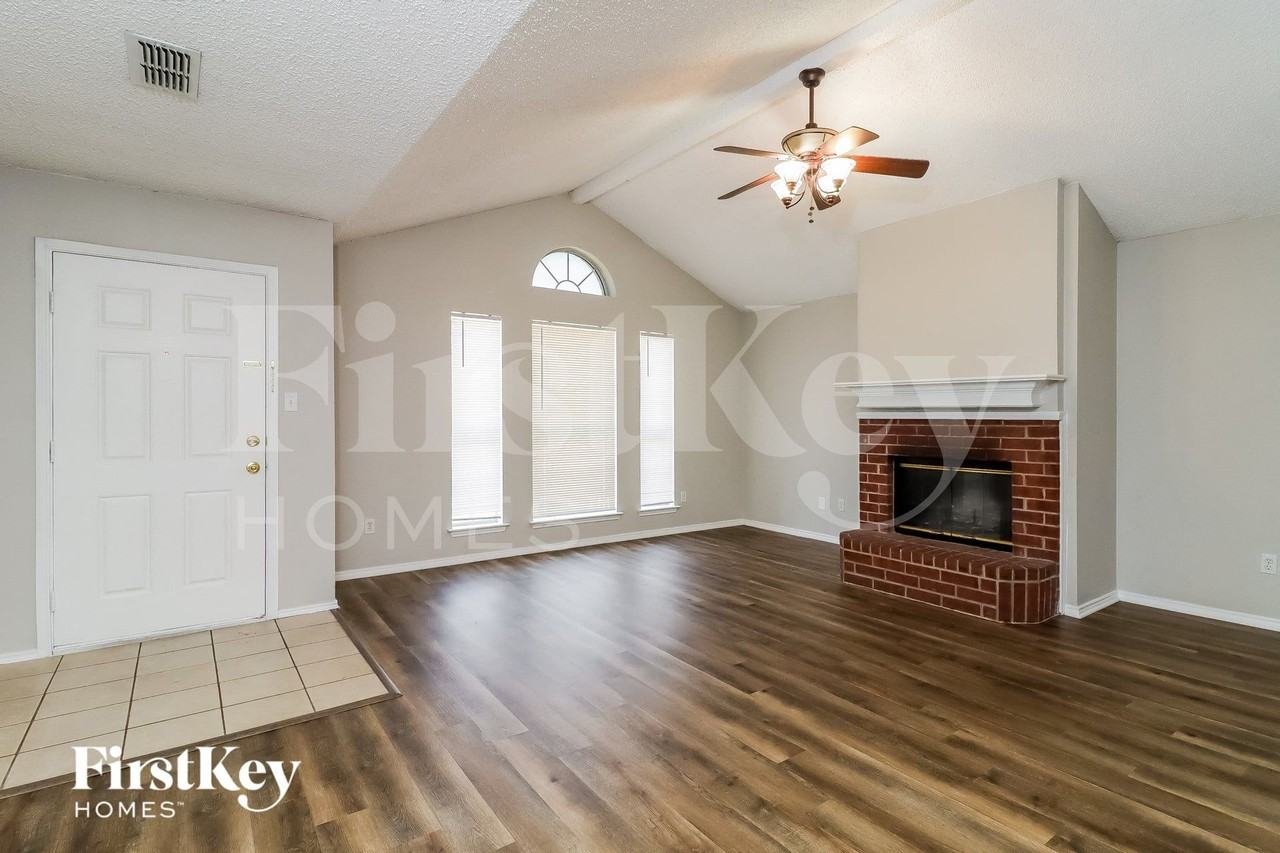 7213 Ashbourne Way - Photo 5 of 16