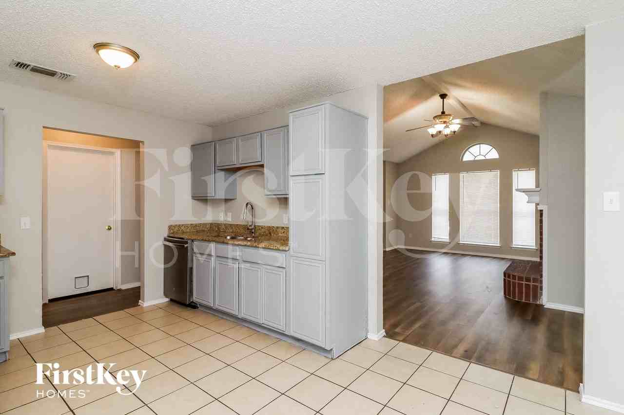 7213 Ashbourne Way - Photo 6 of 16