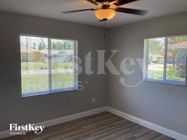 19037 Tampa Rd S - Photo 5 of 13