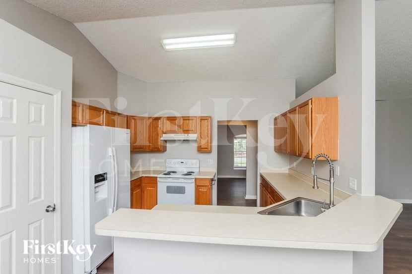 826 Tedder Rd Se - Photo 7 of 16