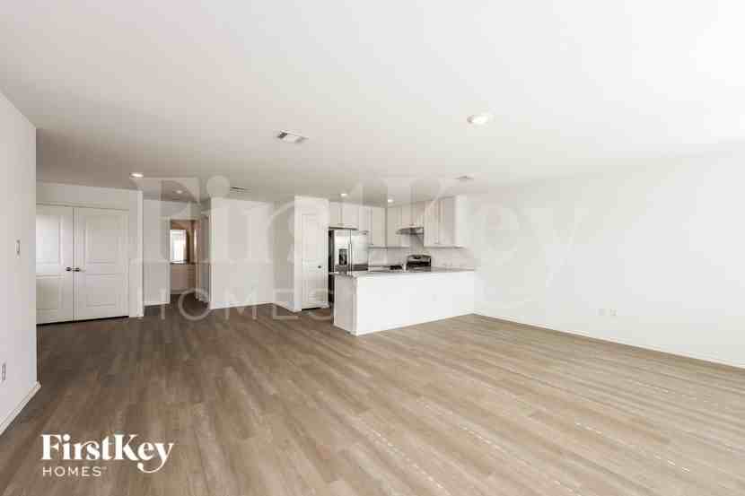 7383 Cultivator Way - Photo 4 of 16