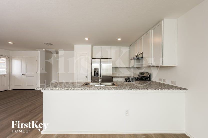 7383 Cultivator Way - Photo 5 of 16