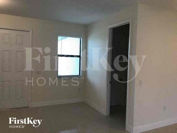 3404 26th St Sw - Photo 2 of 11