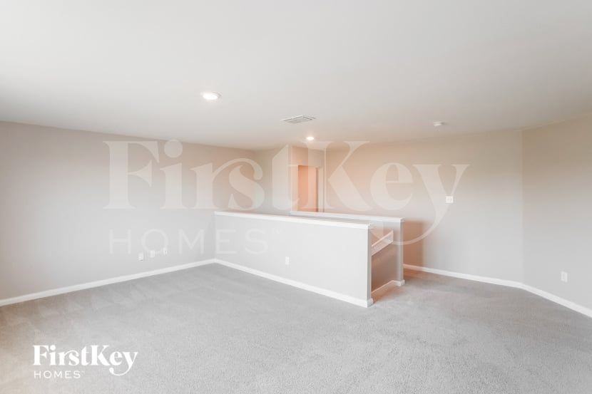112 Barbwire Way - Photo 6 of 16