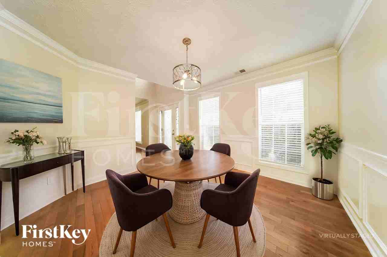 9093 Ashton Rd - Photo 6 of 18
