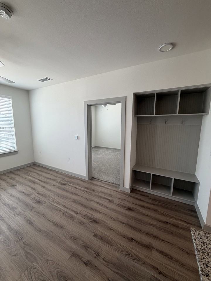 1101 Gallagher Dr #8107 - Photo 3 of 8
