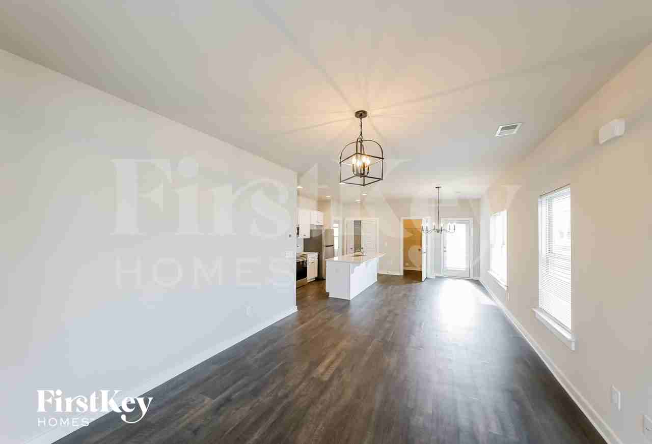 21 County Road - Photo 4 of 15