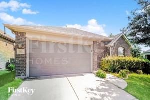 featured image of 1521 Toucan Dr