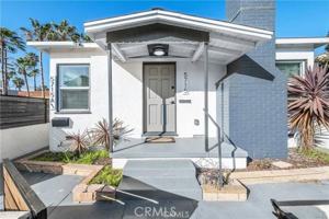 featured image of 5715 Campo Walk