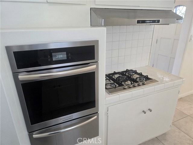 5769 E Oakbrook St - Photo 3 of 8