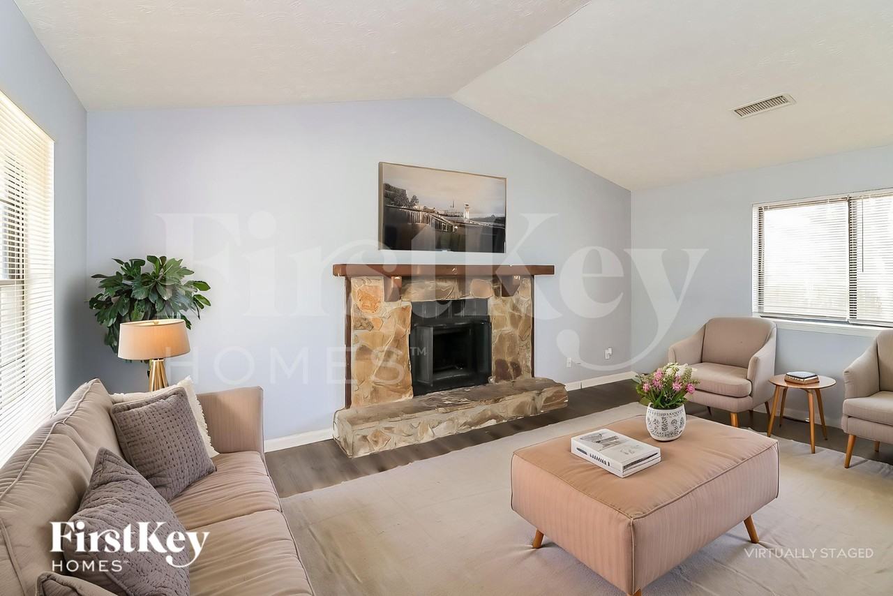 1060 Forest Path - Photo 3 of 18