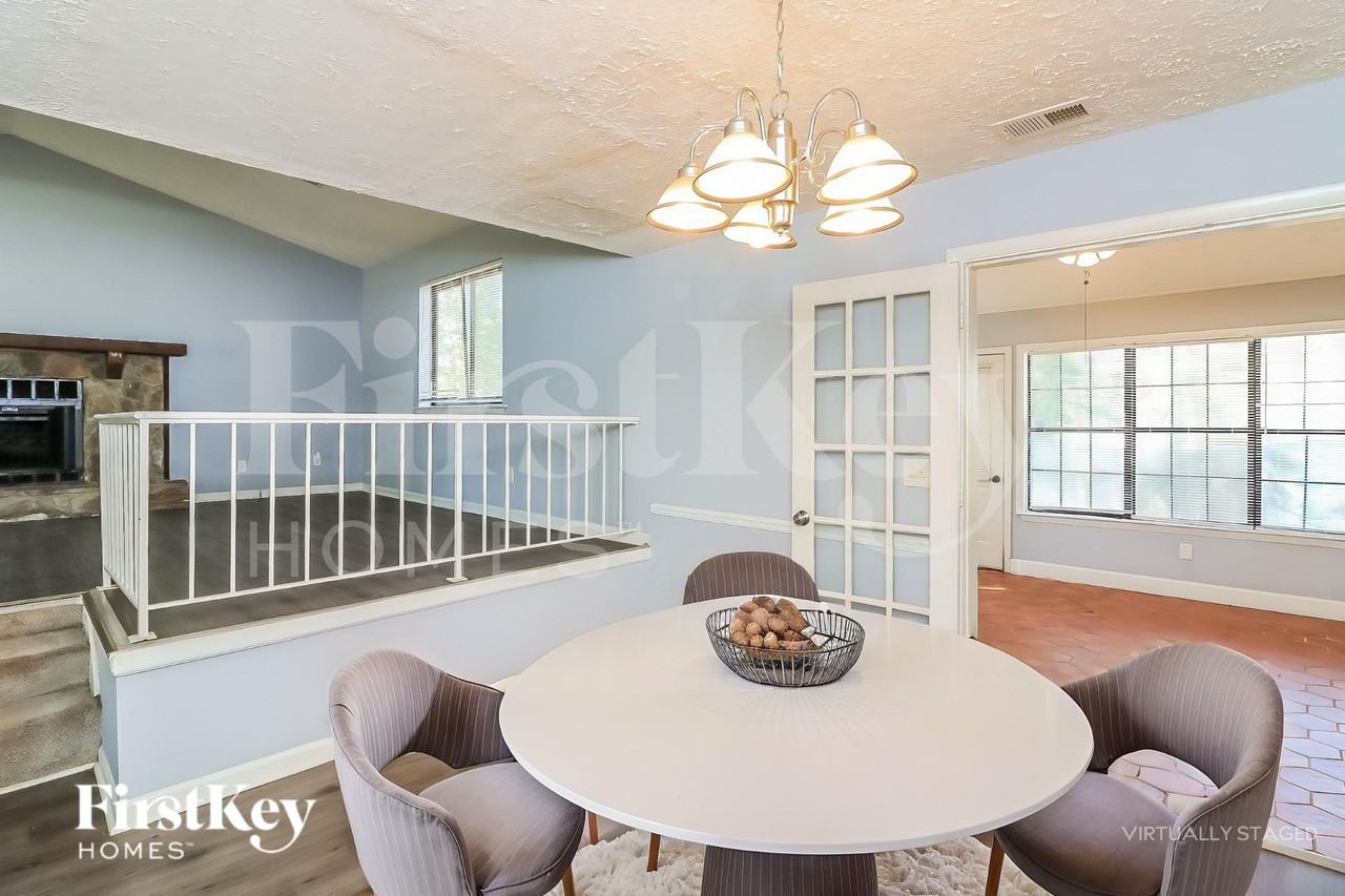 1060 Forest Path - Photo 7 of 18