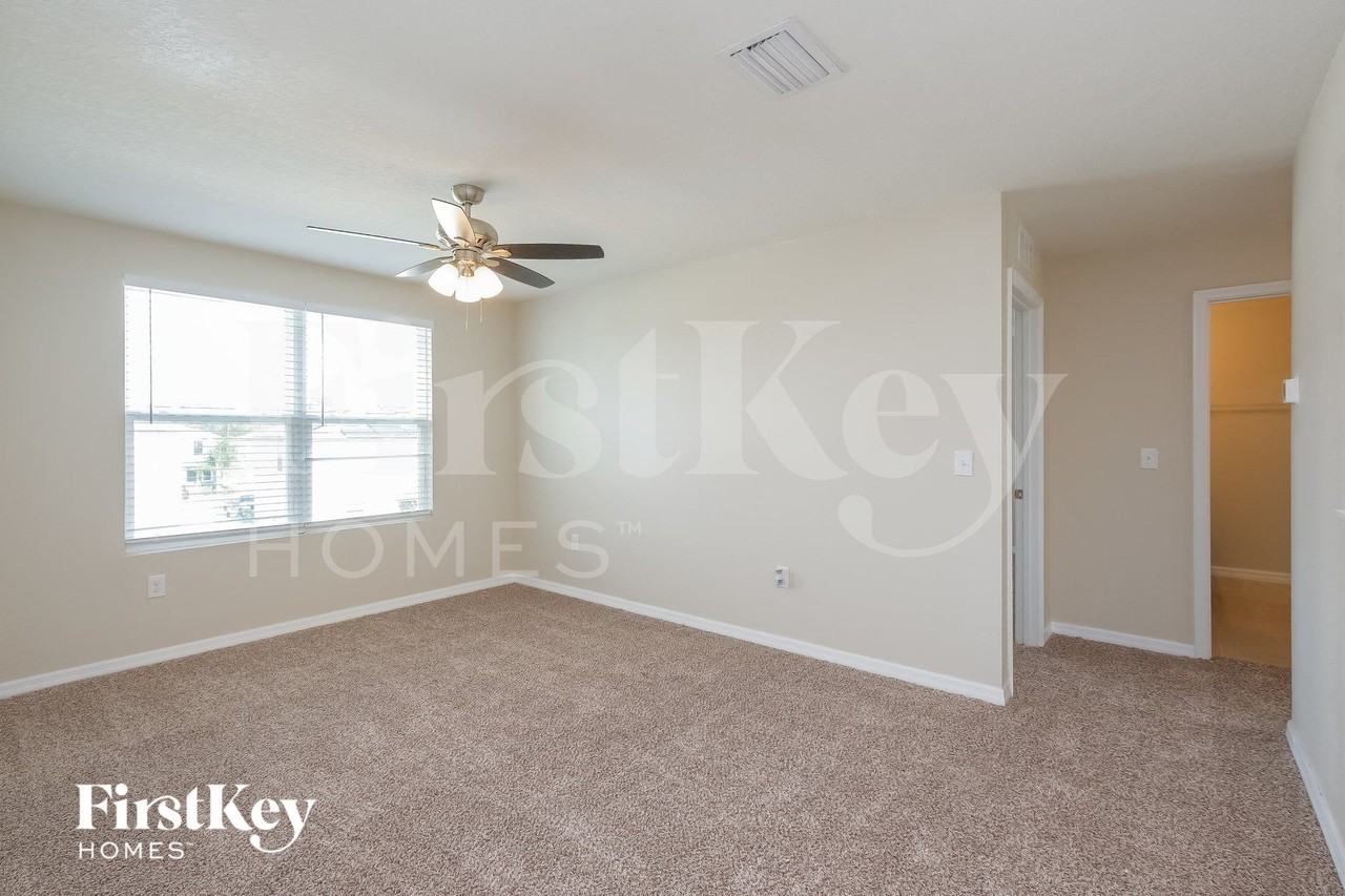 36051 Carriage Pine Ct - Photo 7 of 16