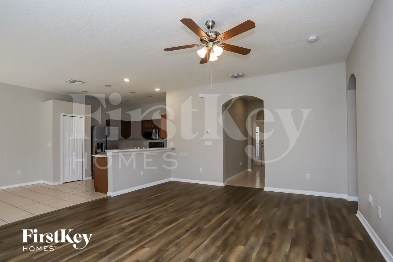 1510 Emerald Hill Way - Photo 2 of 16