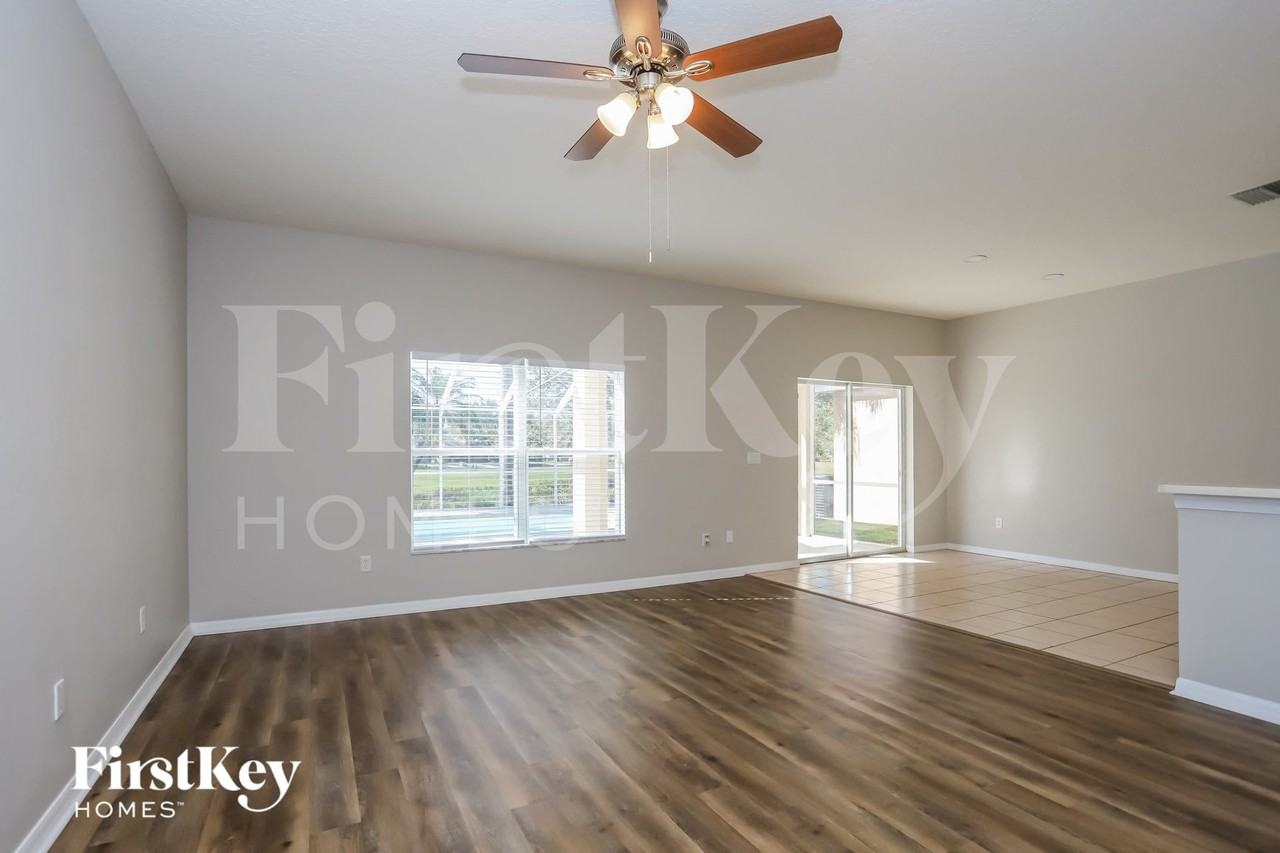 1510 Emerald Hill Way - Photo 3 of 16