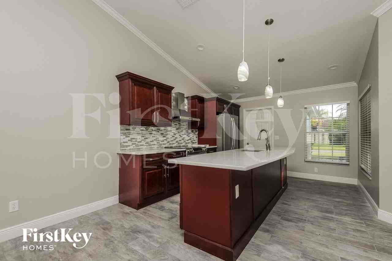 4635 Osceola Point Trl - Photo 5 of 16