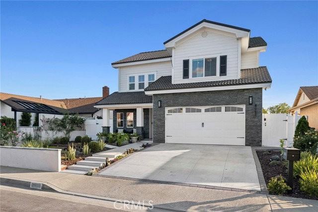 4652 Charnock Dr - Photo 3 of 8
