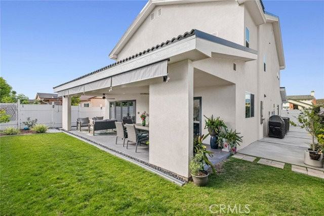 4652 Charnock Dr - Photo 4 of 8