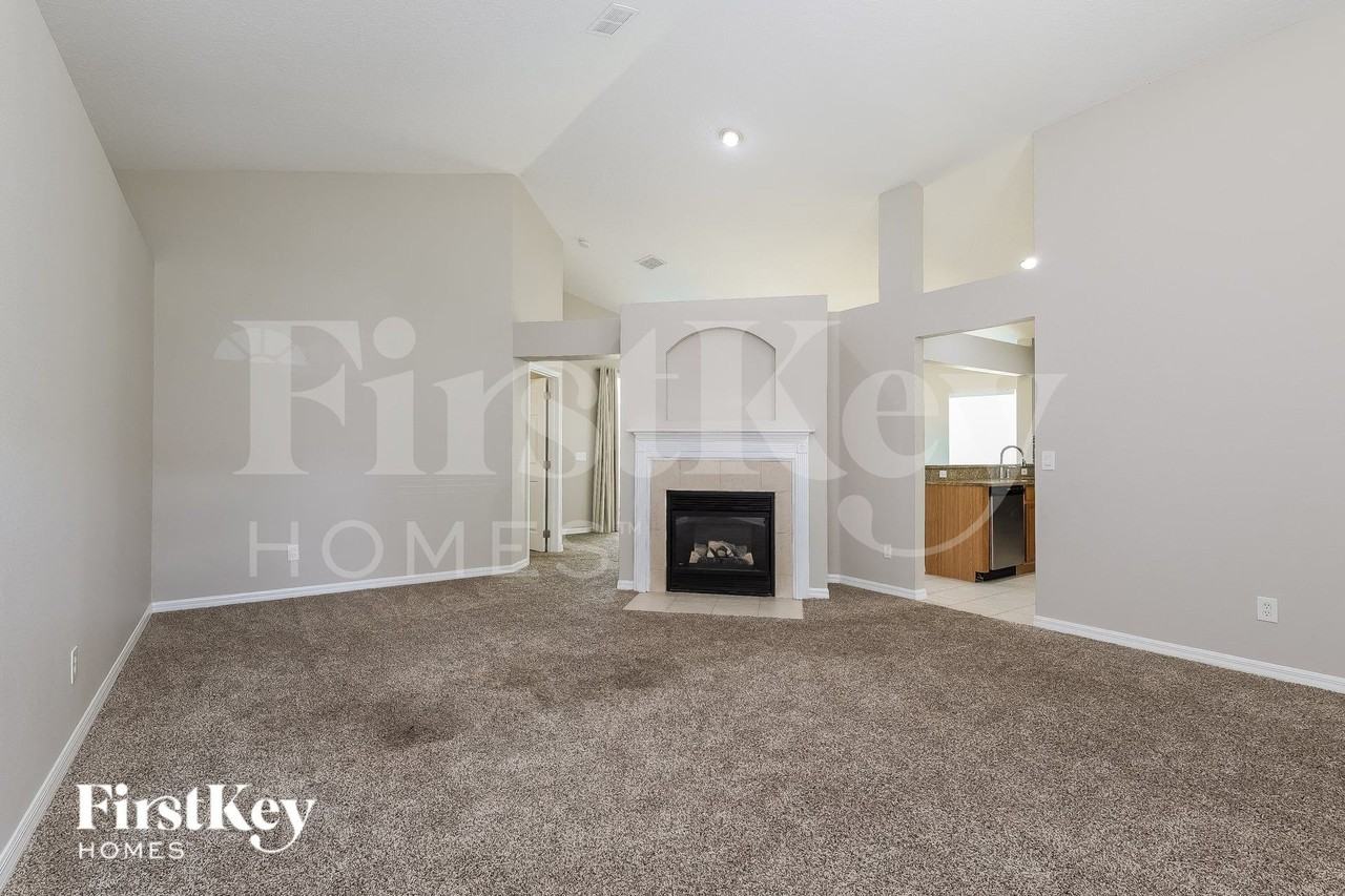 745 Troon Cir - Photo 3 of 17