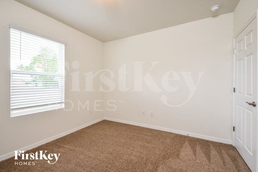 209 Sw 20th St - Photo 7 of 15