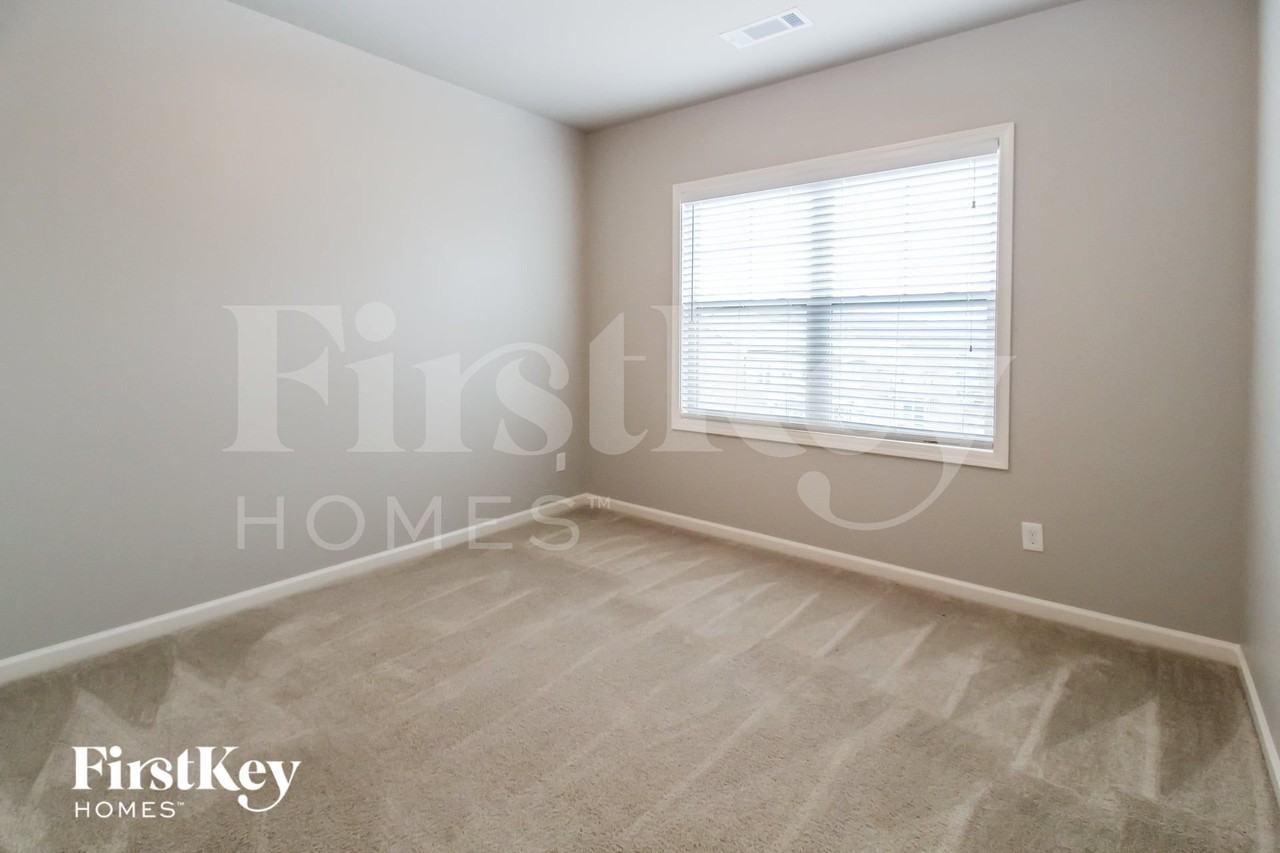 9710 Alderbrook Trce - Photo 7 of 12