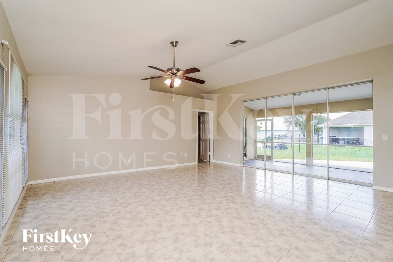 8381 Bahamas Rd - Photo 3 of 16
