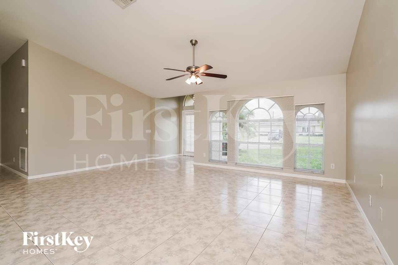 8381 Bahamas Rd - Photo 4 of 16
