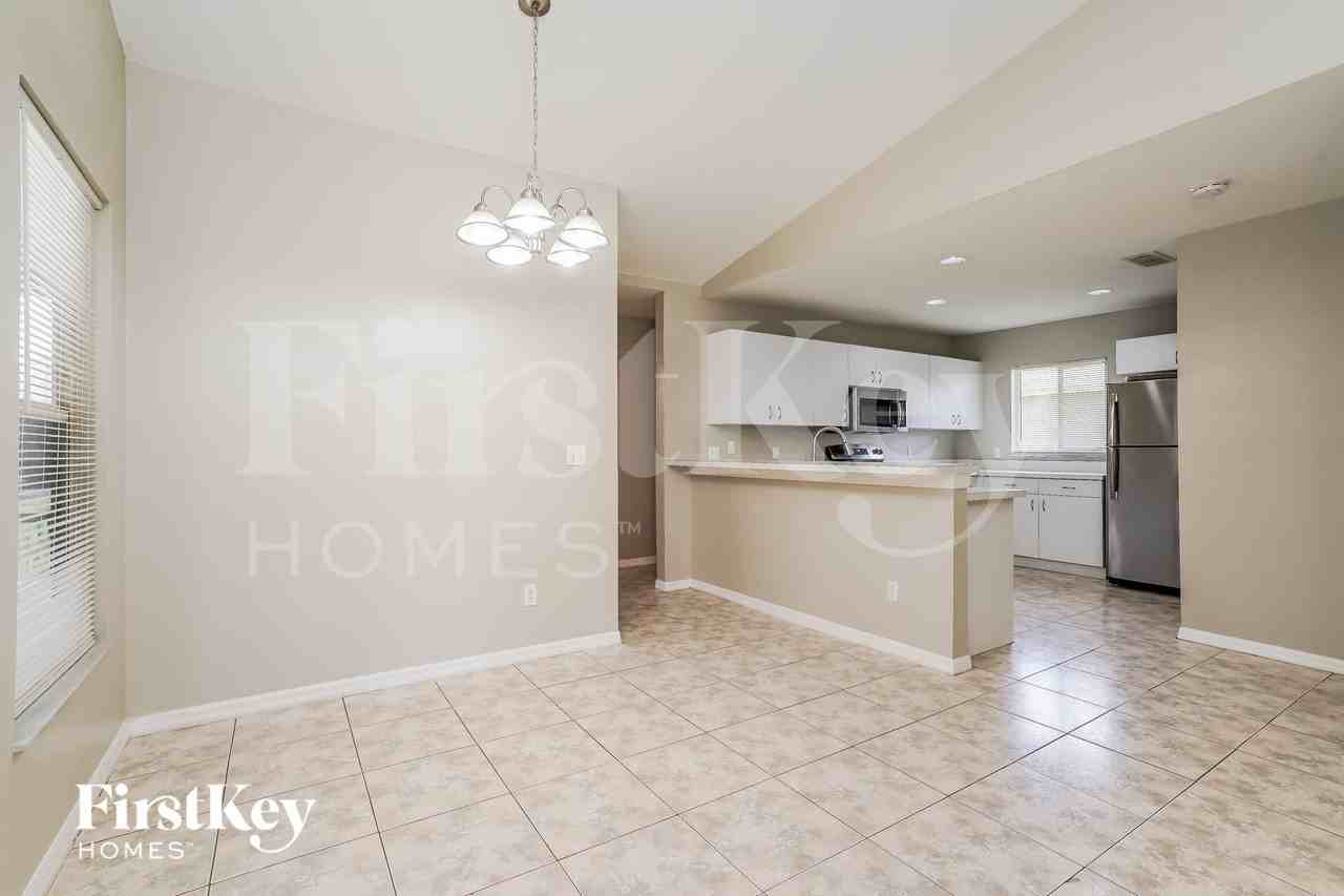 8381 Bahamas Rd - Photo 5 of 16