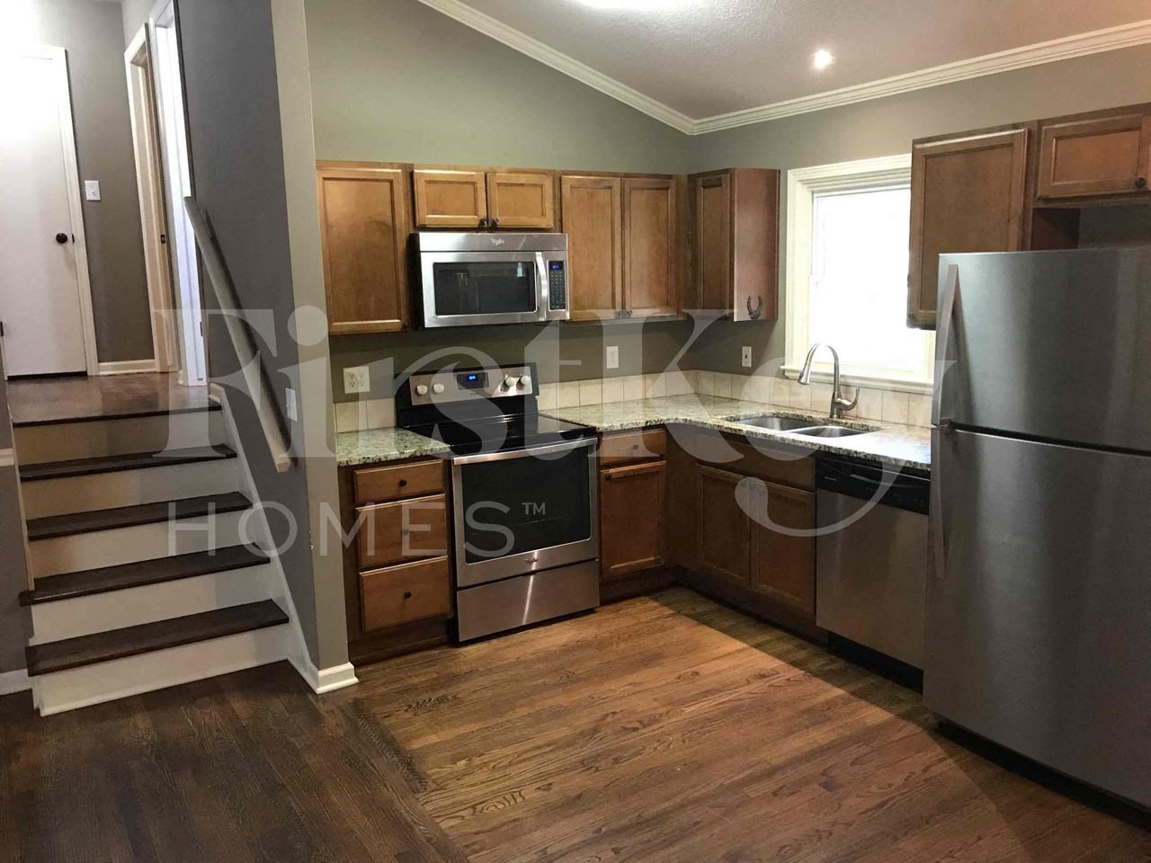 7200 Nw 75th St - Photo 5 of 18