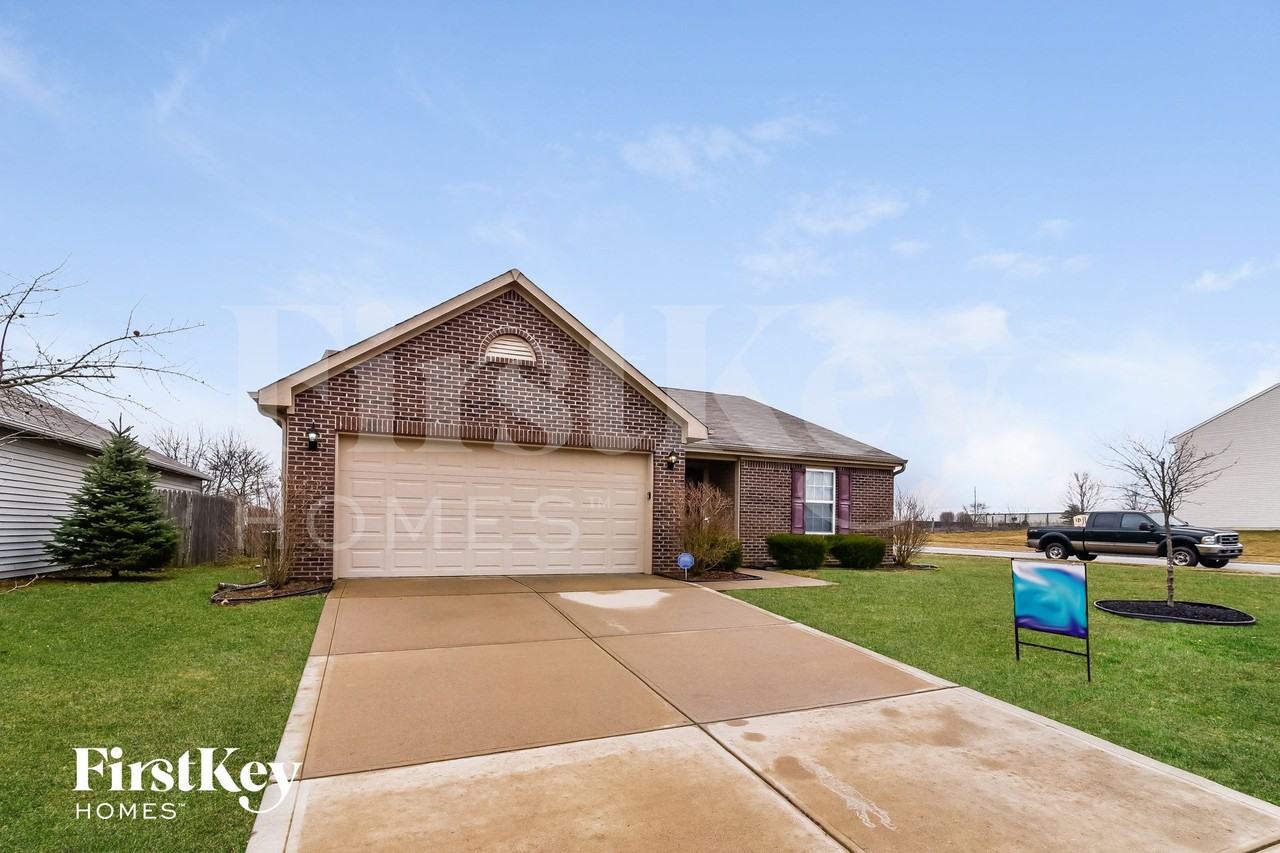 673 Loon Ln - Photo 2 of 15