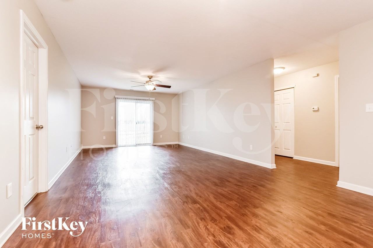 673 Loon Ln - Photo 3 of 15