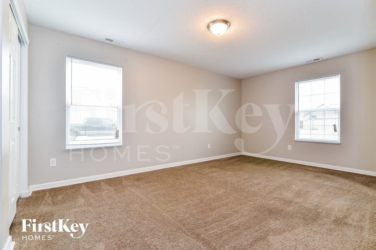 673 Loon Ln - Photo 6 of 15