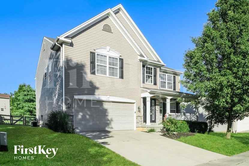5986 Driftwood Ct - Photo 2 of 14