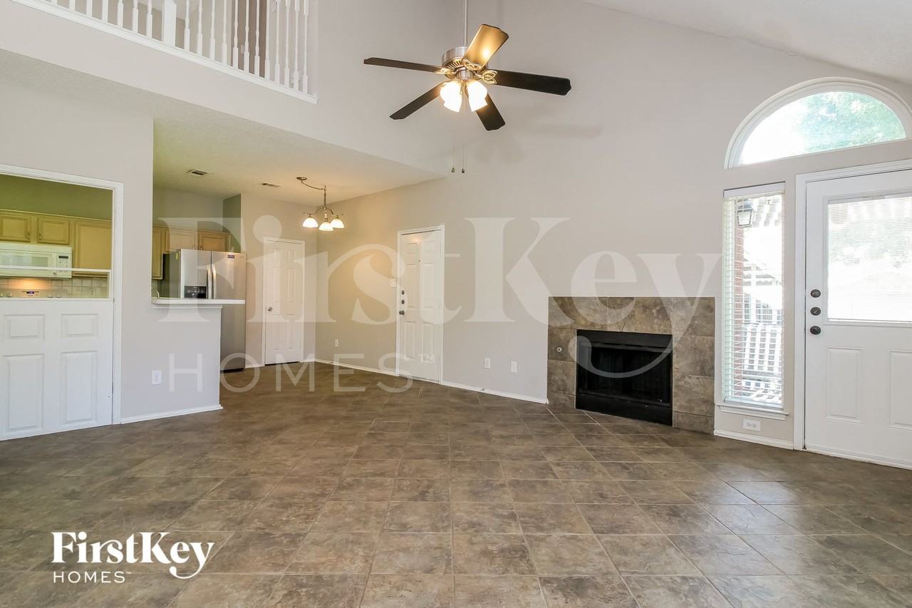 501 Timber Way Dr - Photo 5 of 16