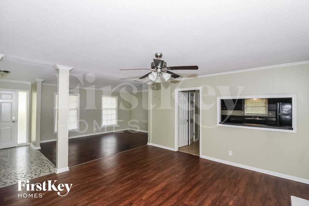 4310 Millbranch Rd - Photo 3 of 15