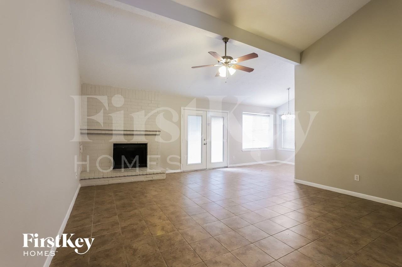 4118 Algernon Dr - Photo 4 of 16