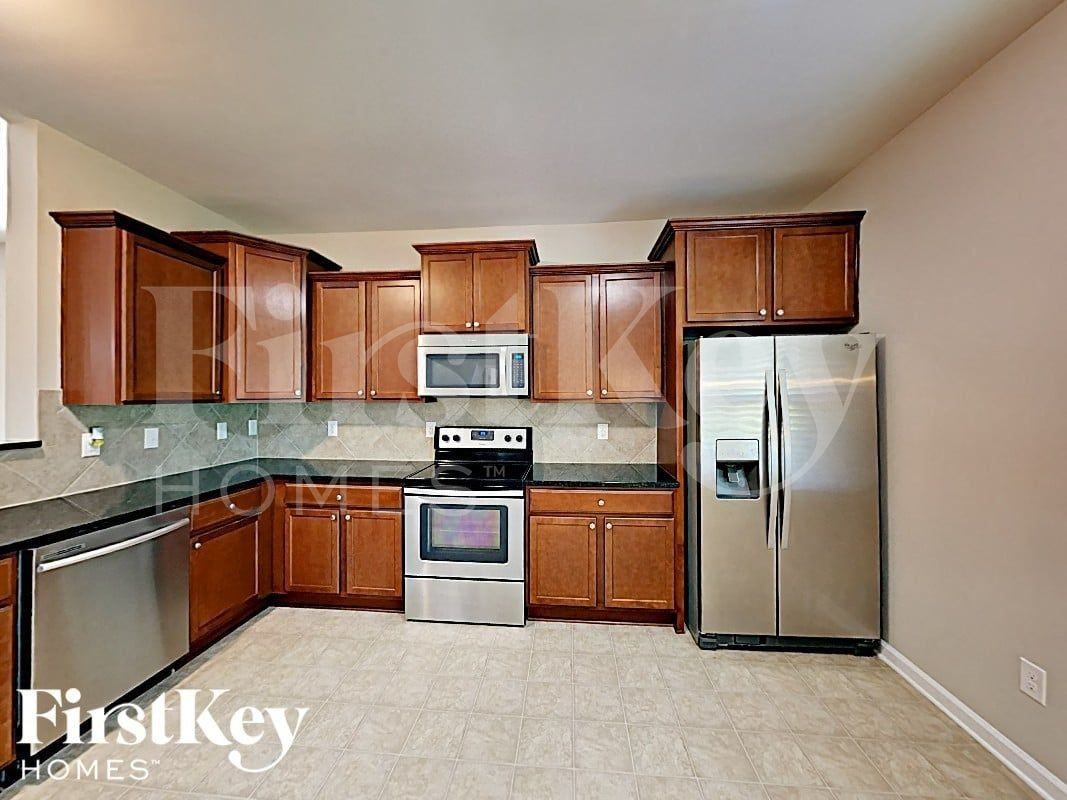 3917 Catawba Hills Dr - Photo 4 of 16