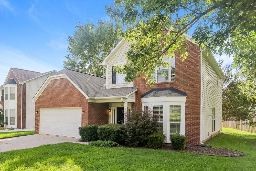 11319 Valerian Ct - Photo 4 of 17