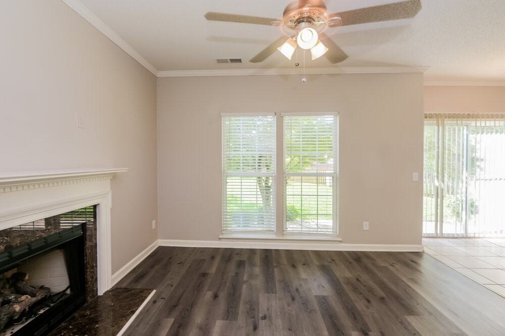 11319 Valerian Ct - Photo 6 of 17
