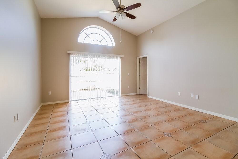 312 Riunite Cir - Photo 5 of 16